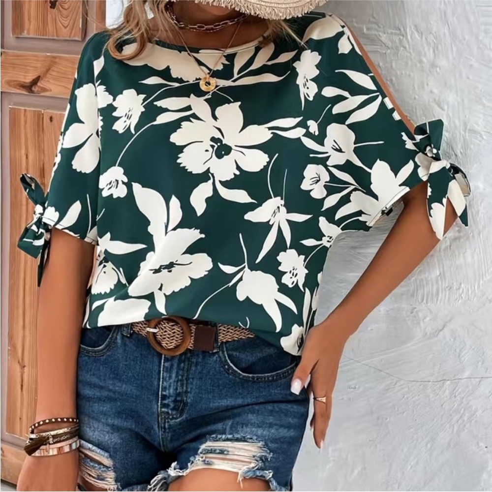 - Unbranded size XL floral blouse new without - Picture 1 of 3
